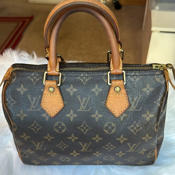 COPY - LV speedy 25 - Picture 2 of 15